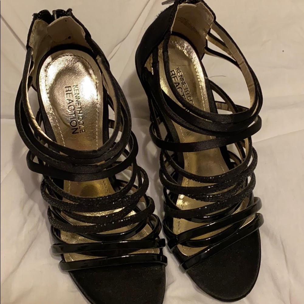Kenneth Cole Black Heels